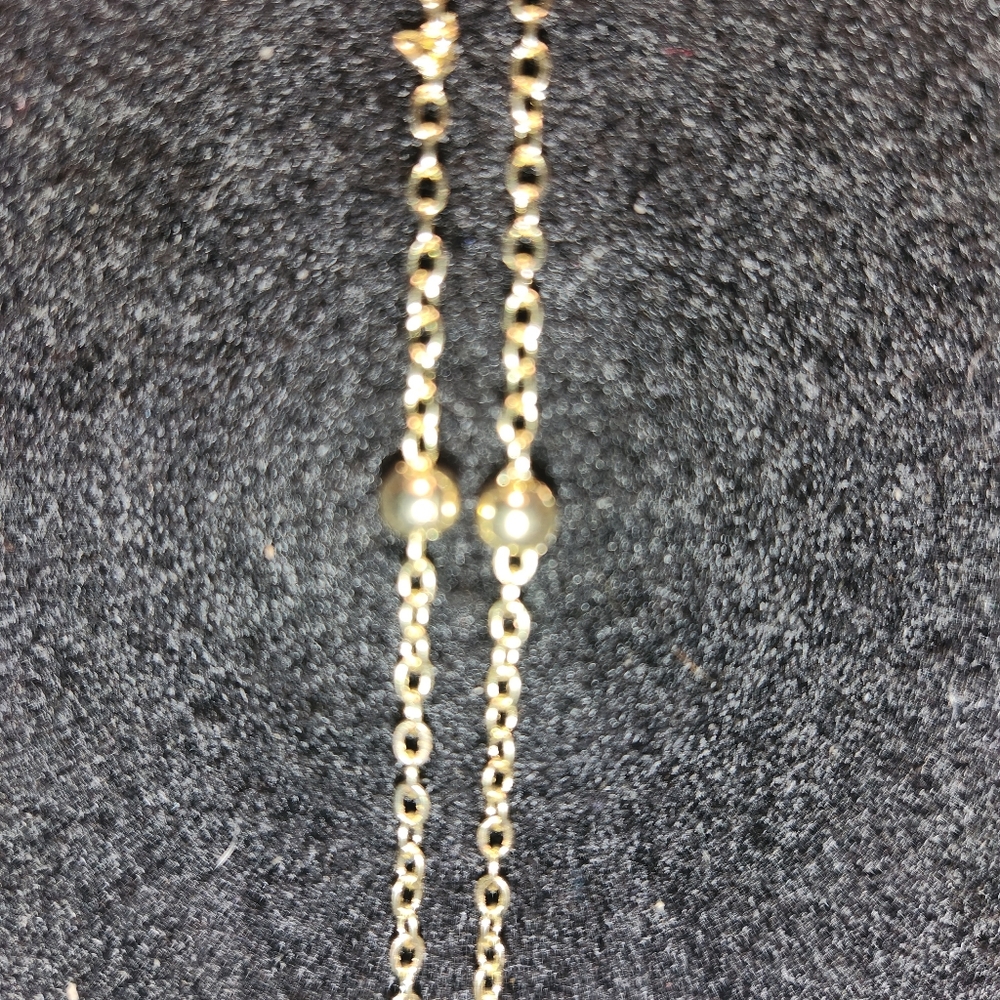 Cute gold ball necklace